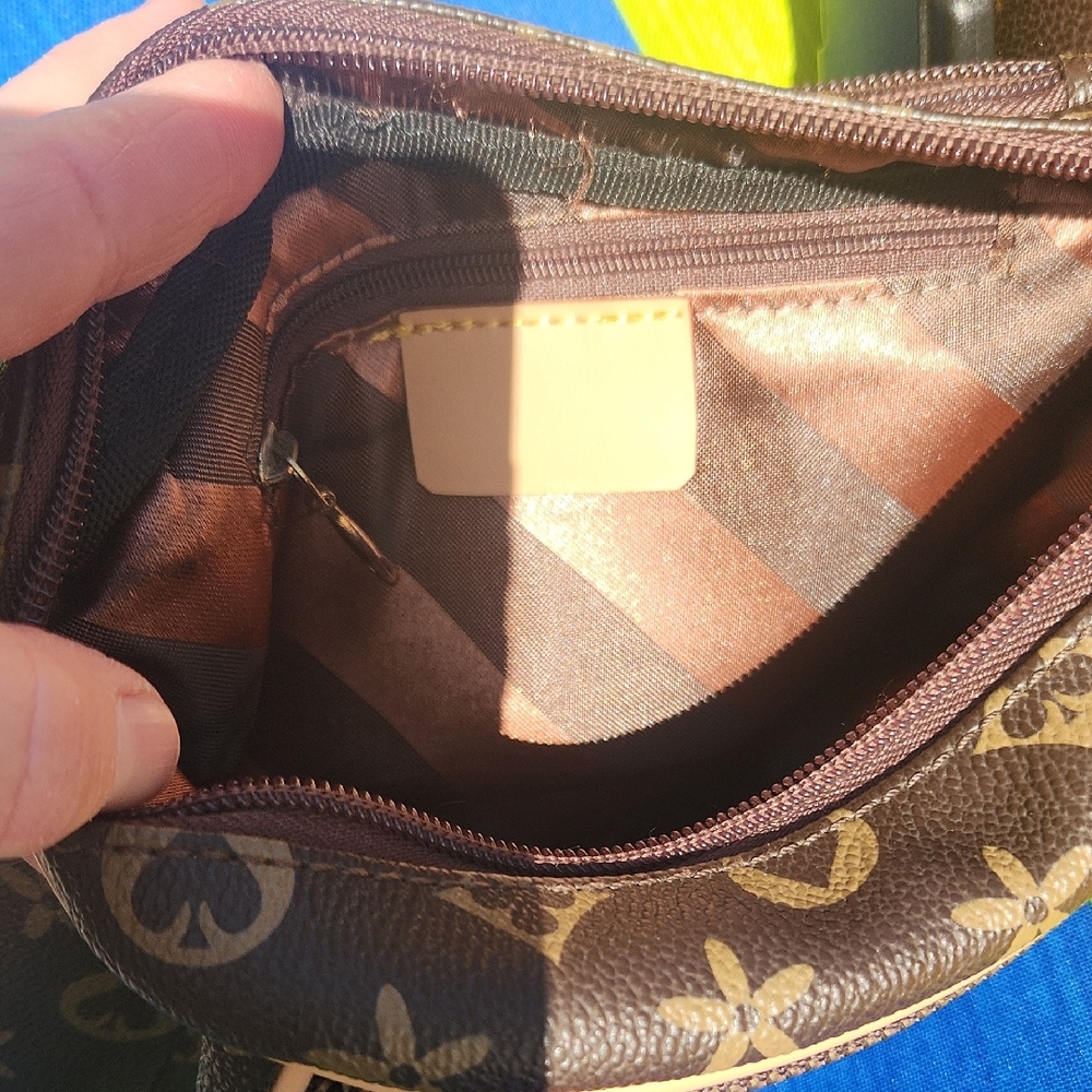 Source Unknown Brown Monogram-Style Waist Bag wit… - image 9